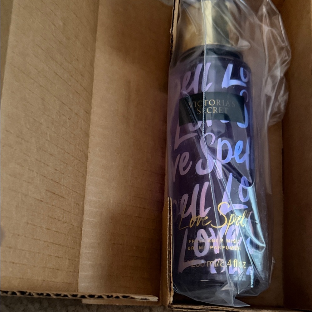 Victoria's Secret Love Spell Fragrance M ist - Purple and Gold